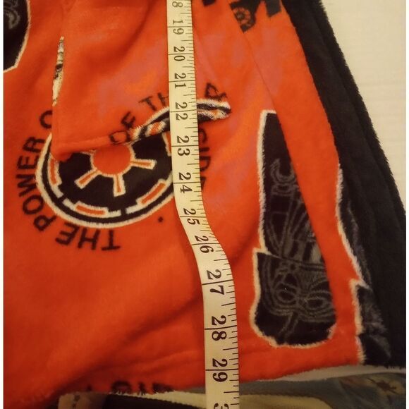 - Lego Star Wars dark side plush bath robe tie and belt closure Sz med - Picture 8 of 8